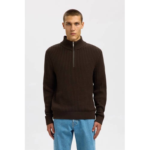 SELECTED HOMME trui met ingebreid patroon donkerbruin afbeelding