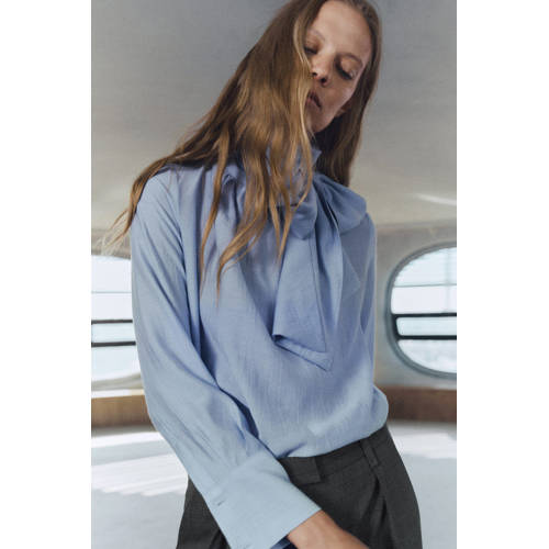 Mango top lichtblauw afbeelding