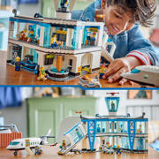 thumbnail: LEGO City Luchthaven met vliegtuig 60502