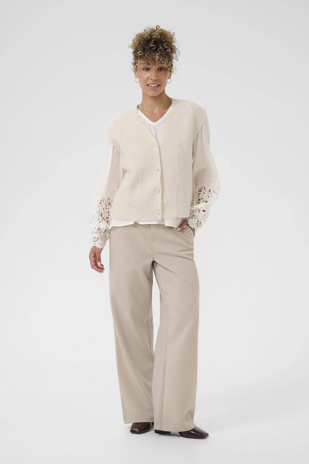 Ecru dames Cream gebreid vest met effen, korte mouwen, V-hals, knoopsluiting en parels
