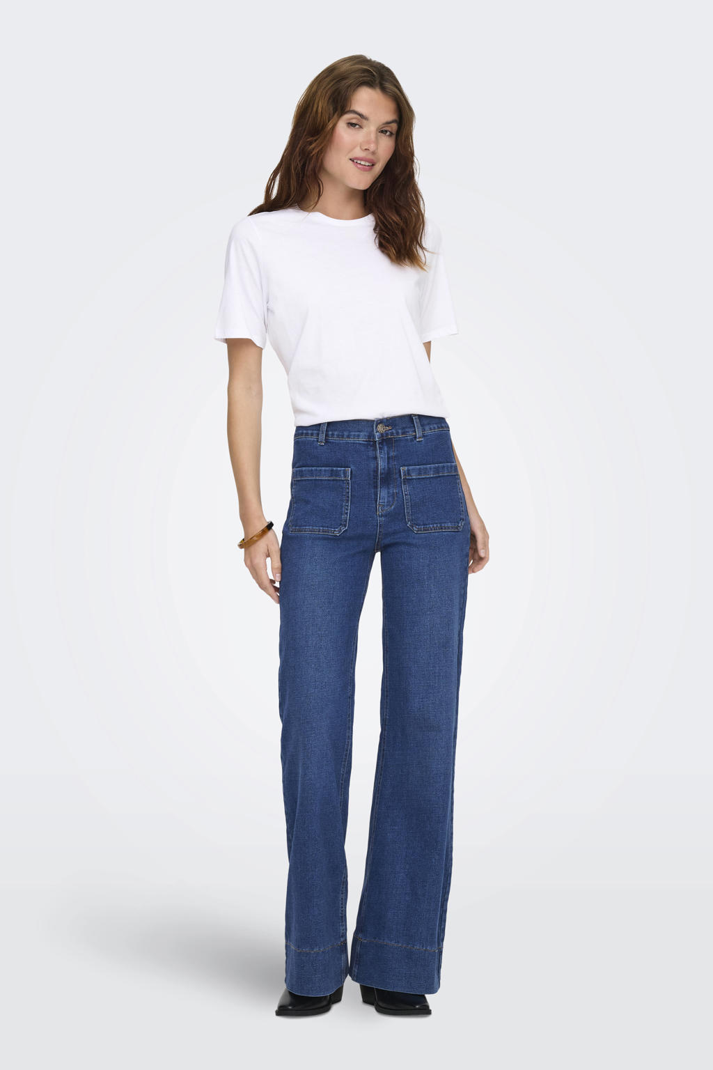Medium blue denim dames ONLY flared jeans van denim met regular waist, rits- en knoopsluiting en effen