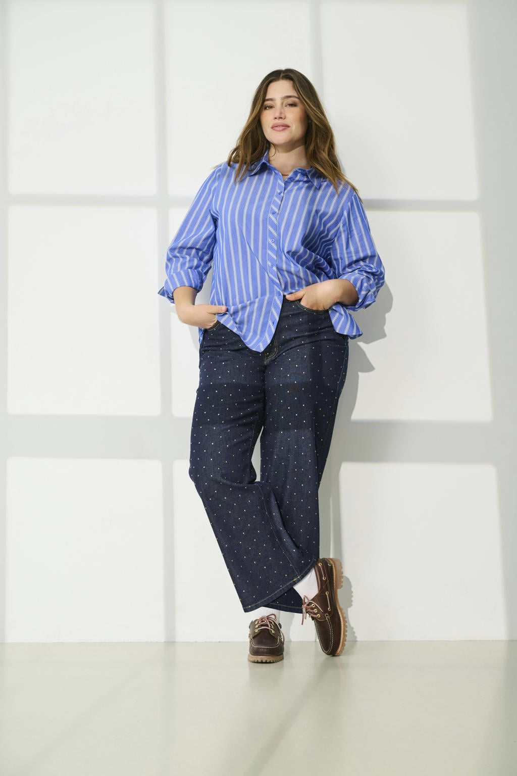 Dark blue denim dames ONLY CARMAKOMA high waist wide leg jeans dark blue van denim met rits- en knoopsluiting en effen