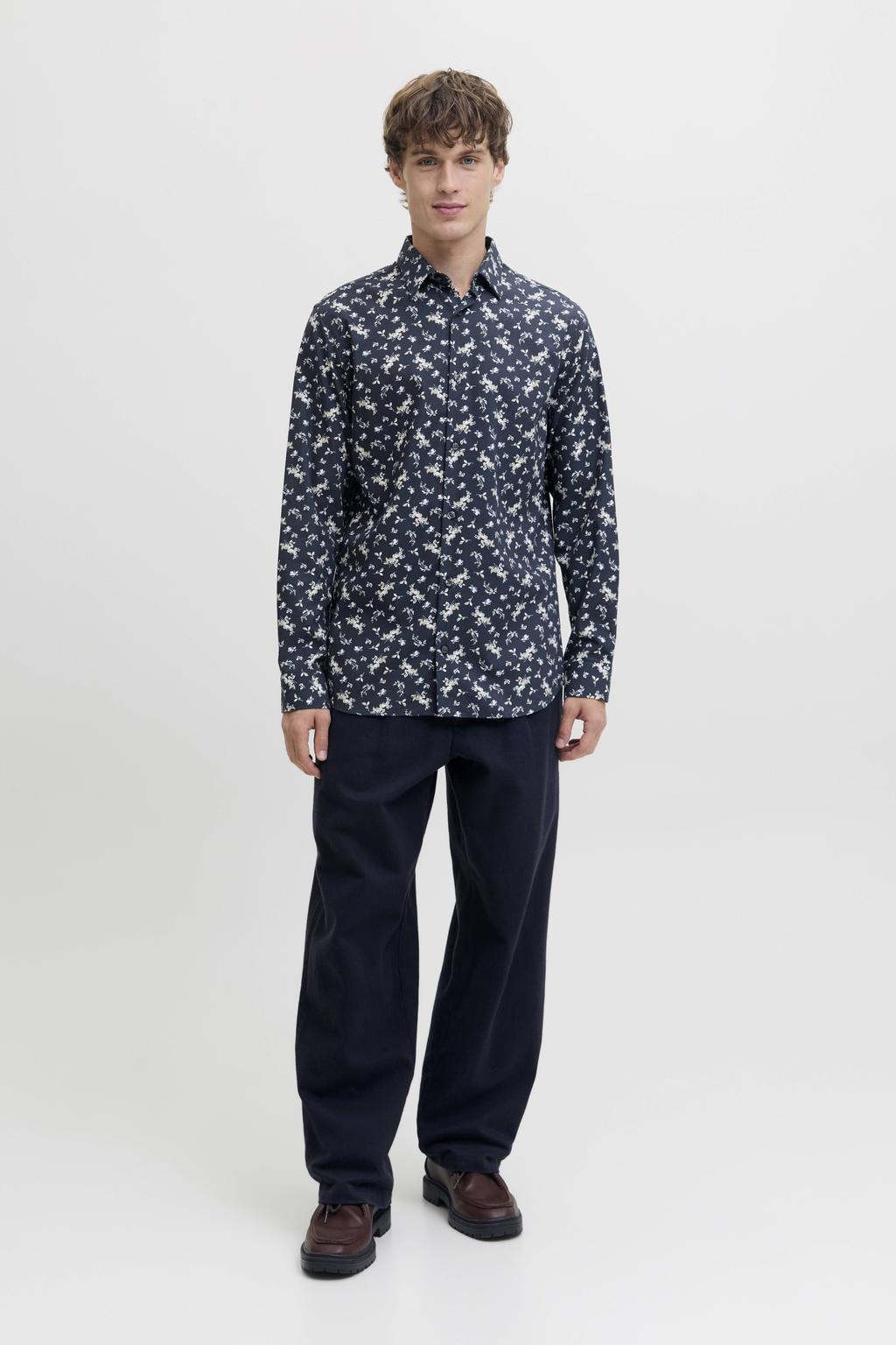 Donkerblauwe heren JACK & JONES PREMIUM regular casual overhemd van katoen met lange mouwen, klassieke kraag en knoopsluiting