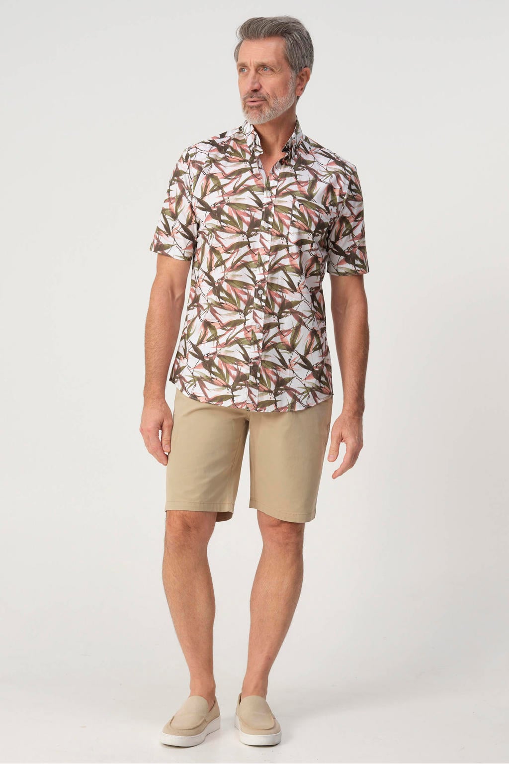 Campbell Salford regular chino short camel