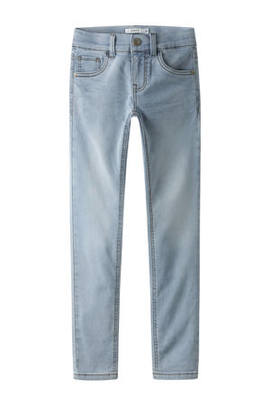 slim fit jeans
