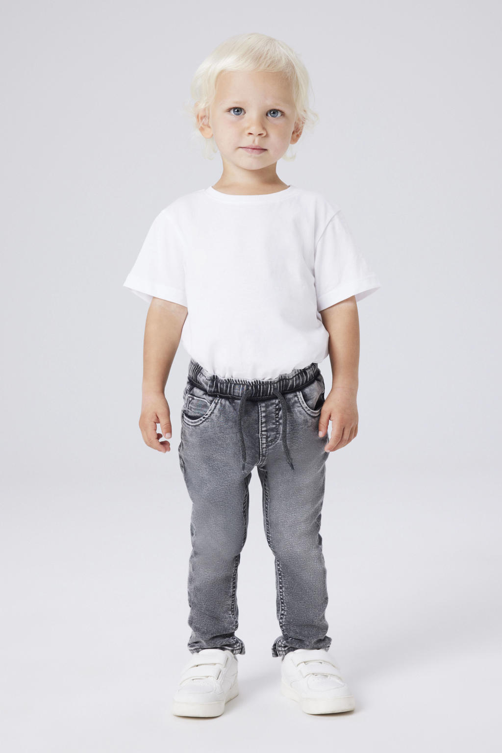 Grey denim jongens NAME IT MINI slim fit jeans van katoen met regular waist en effen