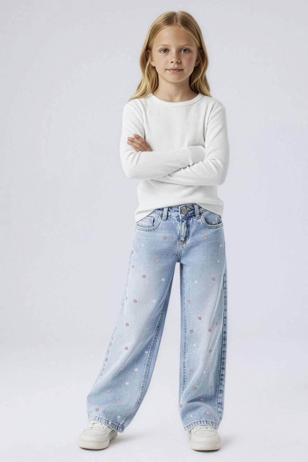 Light blue denim meisjes NAME IT KIDS wide leg jeans van stretchdenim met rits- en haaksluiting en hartjesprint