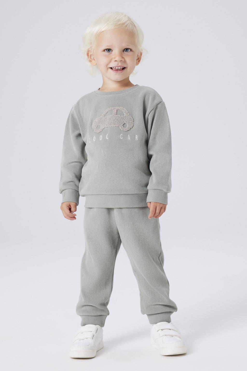Lichtgroene jongens NAME IT MINI sweater van katoen met printopdruk, lange mouwen, ronde hals en borduursels