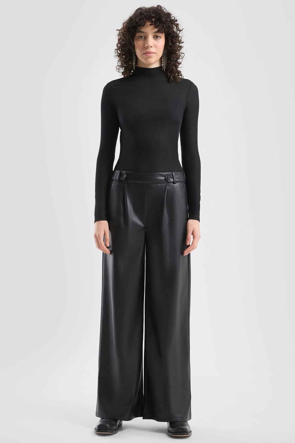 Zwarte dames QS imitatieleren Wide leg regular waist broek