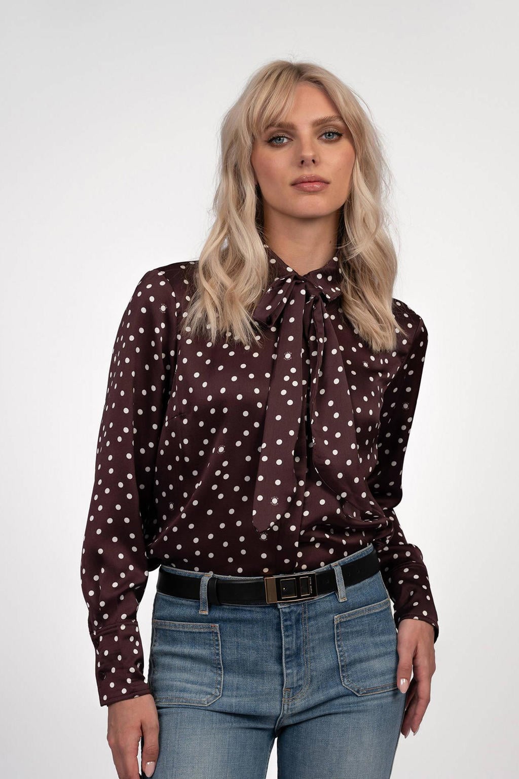 Bruin en witte dames Fifth House blouse van polyester met stippenprint, lange mouwen, klassieke kraag en knoopsluiting