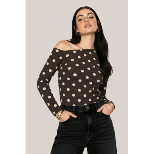 HYPEDROP one shoulder top met stippen donkerbruin afbeelding
