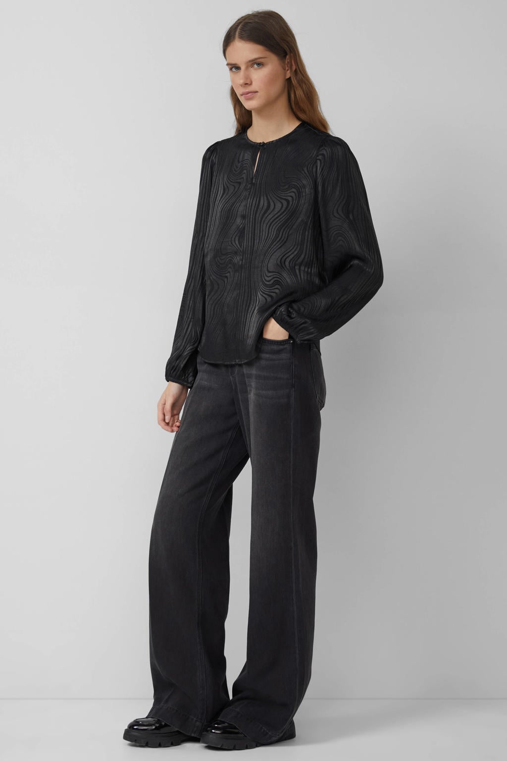 Zwarte dames s.Oliver blousetop van viscose met lange mouwen, ronde hals en glimmend detail