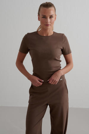 sportshirt Ease Ribbed bruin