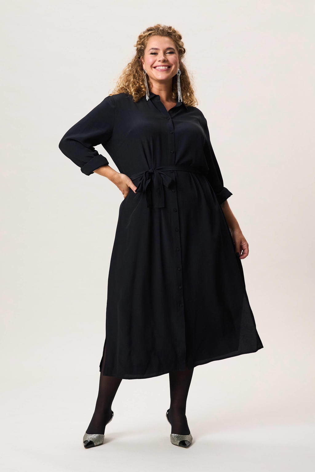 Zwarte dames Miss Etam Plus blousejurk van viscose met effen, lange mouwen, capuchon, knoopsluiting en ceintuur