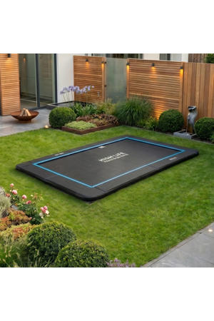 trampoline 214x153 cm