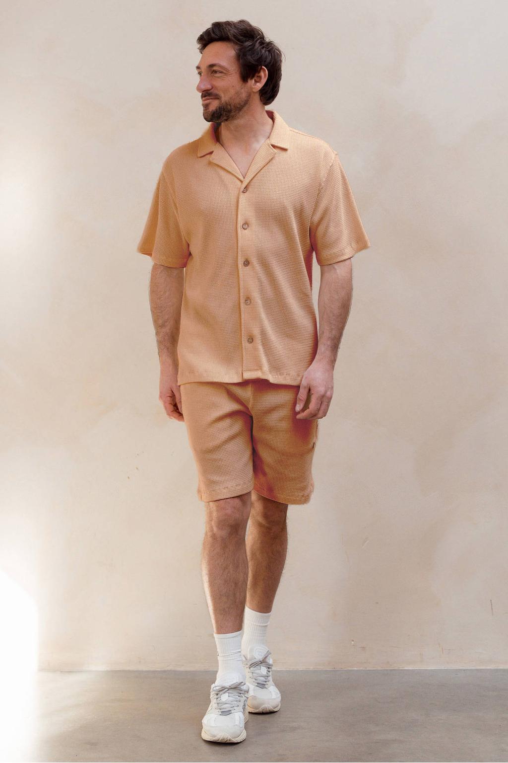 Kultivate Ezra regular casual short terra met textuur
