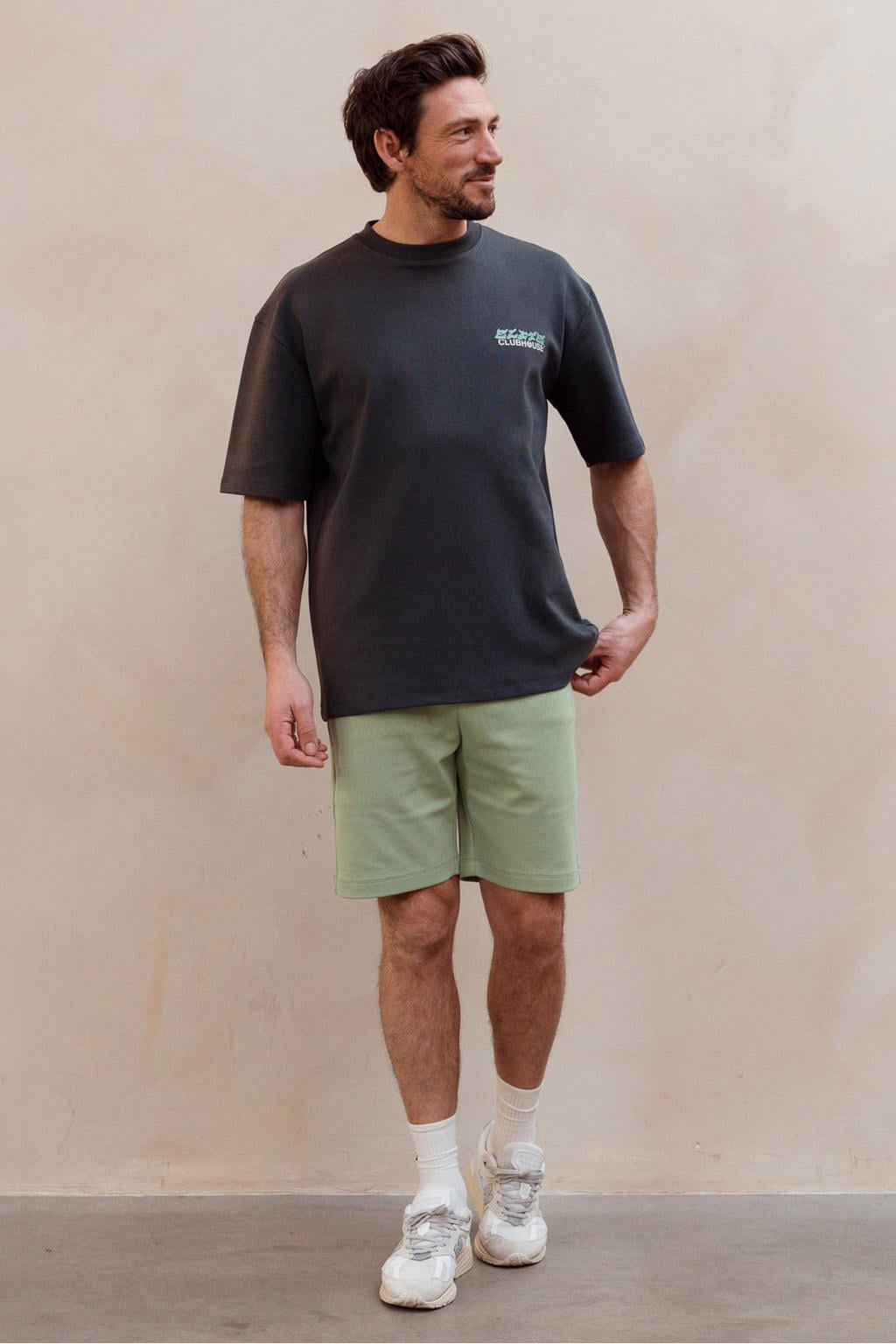 Antraciete heren Kultivate oversized T-shirt met backprint, korte mouwen en ronde hals