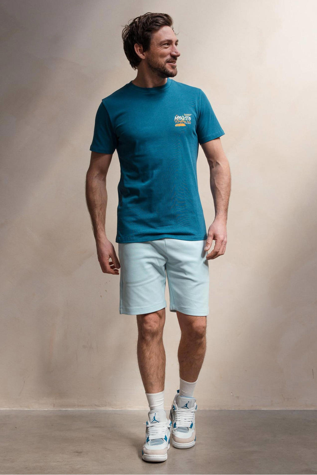 Kultivate Luxury regular sweatshort lichtblauw