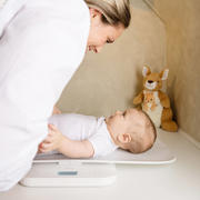 thumbnail: Alecto BC70 Digitale babyweegschaal, personenweegschaal en huisdierenweegschaal in Ã©Ã©n - Tot 150 kg met afneembaar weegoppervlak - Wit