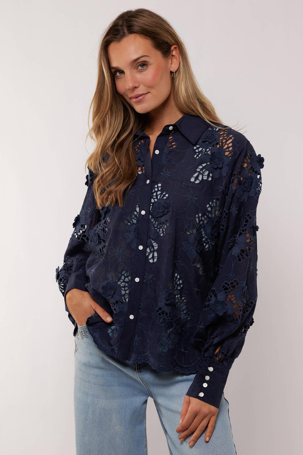 Donkerblauwe dames G-maxx blouse van katoen met effen, lange mouwen, klassieke kraag, knoopsluiting en borduursels