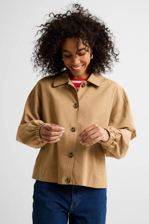 korte trenchcoat zand