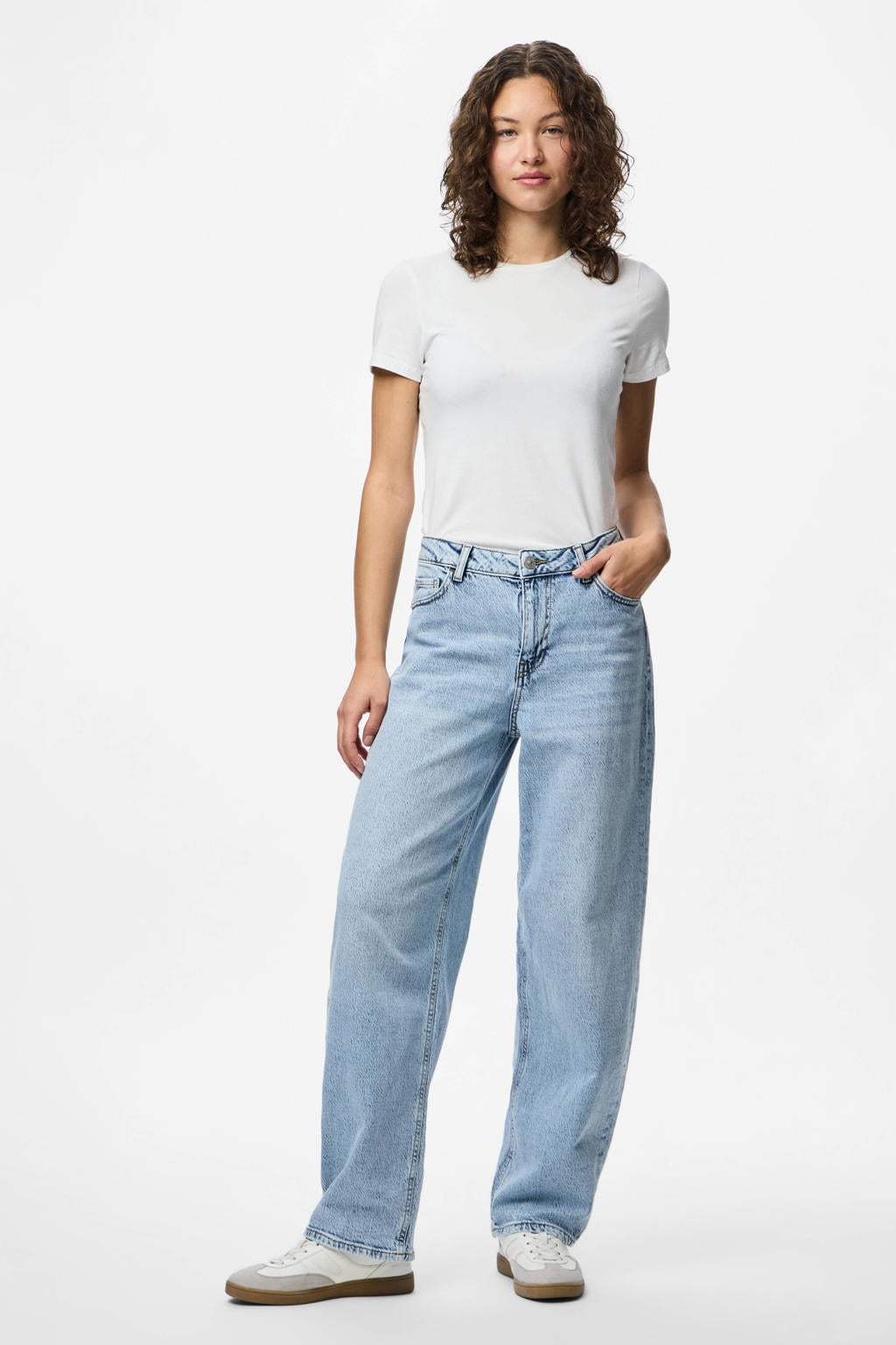 Light blue denim dames PIECES barrel jeans van denim met regular waist, rits- en knoopsluiting en effen