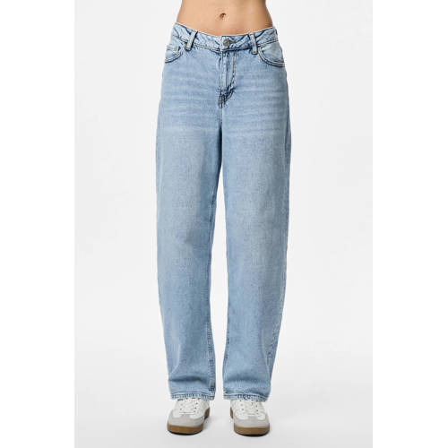 PIECES barrel jeans light blue denim afbeelding