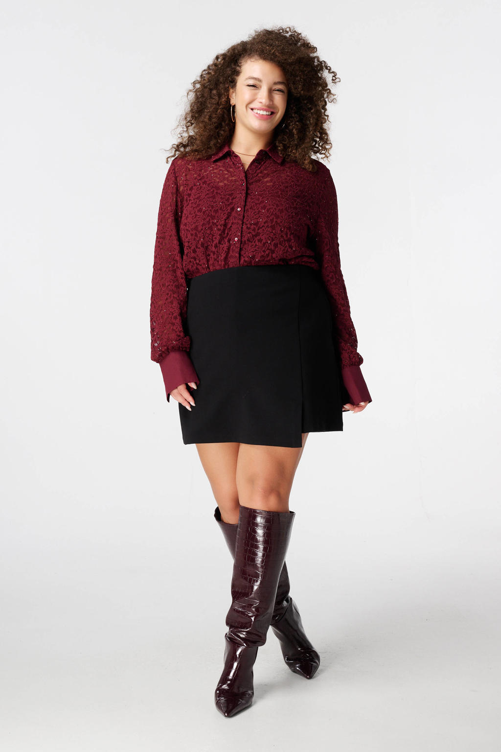 Zwarte dames MS Mode mini rok gemaakt van polyester en met elastische tailleband