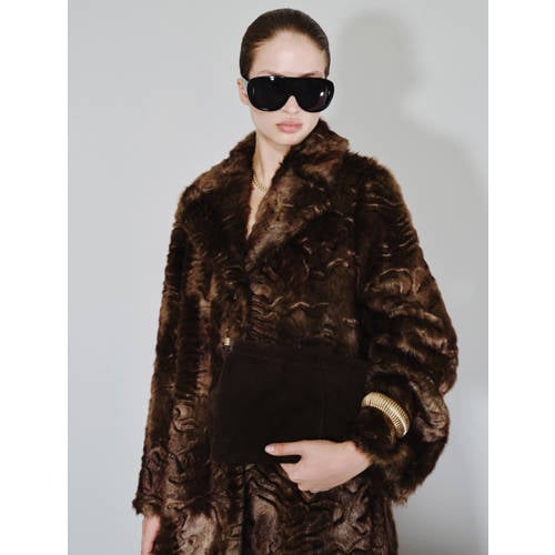 Mango suede clutch donkerbruin afbeelding