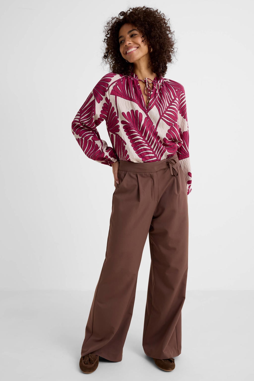 Bruine dames Ruby wide leg broek met high waist, rits- en knoopsluiting en effen