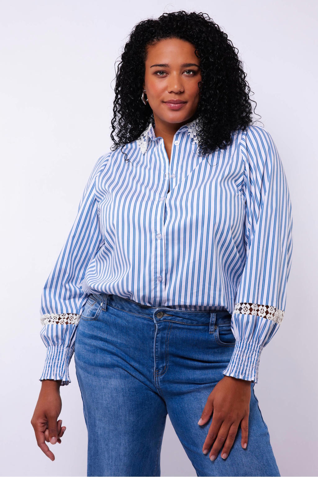 Blauw en witte dames Exxcellent gestreepte blouse broderie van katoen met lange mouwen, klassieke kraag en knoopsluiting