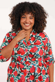 thumbnail: Paprika viscose gebloemde blousejurk met ceintuur, Plus Size - rood
