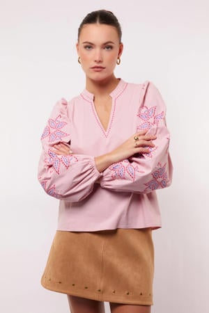 gebloemde blousetop lichtroze