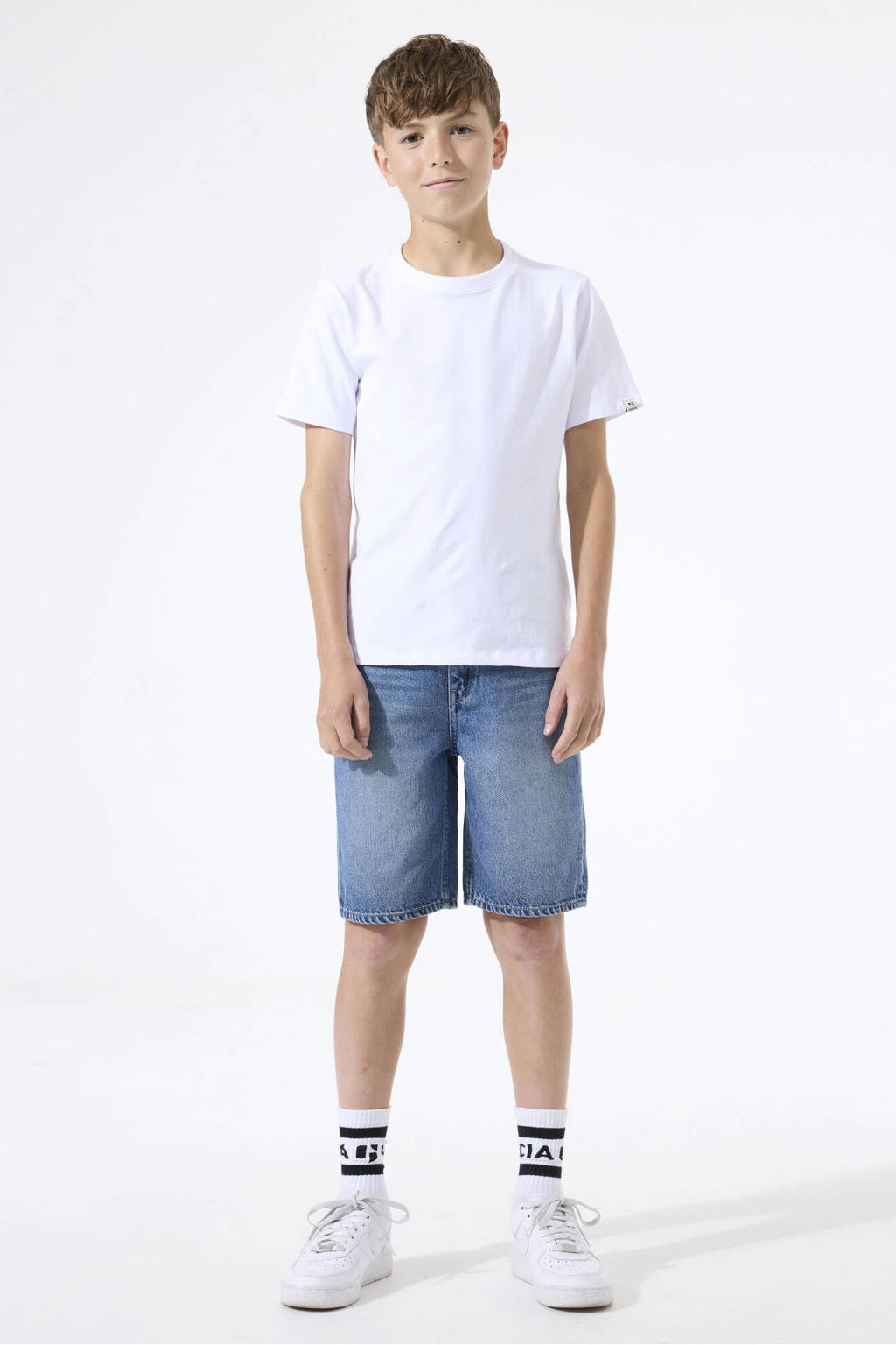 Medium blue denim jongens Garcia straight regular waist short van denim met rits- en knoopsluiting en effen