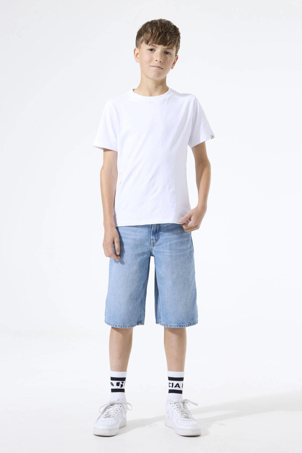 Medium blue denim jongens Garcia baggy regular waist short van denim met rits- en knoopsluiting en effen