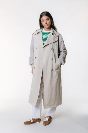 trenchcoat beige
