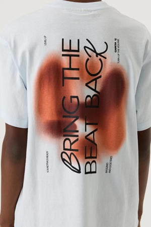 T-shirt met backprint lichtblauw