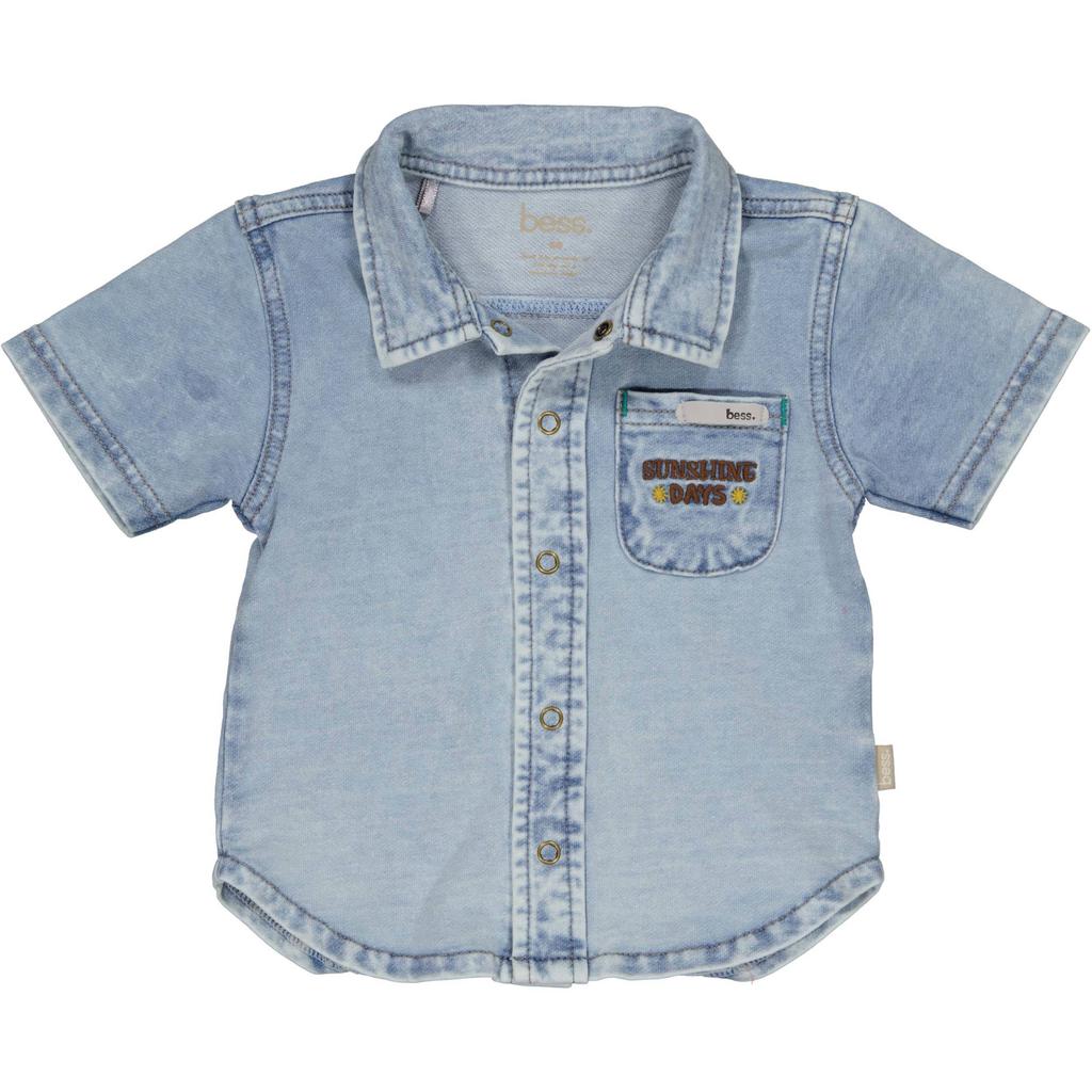 Light blue denim jongens BESS regular casual overhemd van jog denim met tekst print, korte mouwen, klassieke kraag, drukknoopsluiting en borduursels