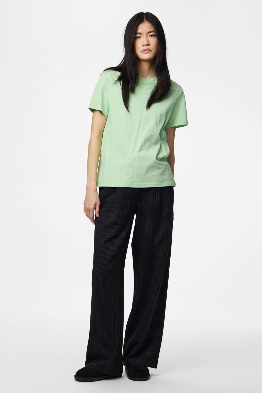Lichtgroene dames PIECES T-shirt van katoen met effen, korte mouwen en ronde hals