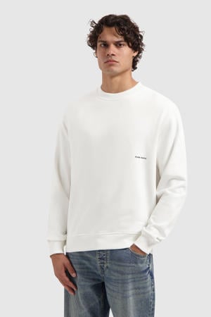 sweater wit