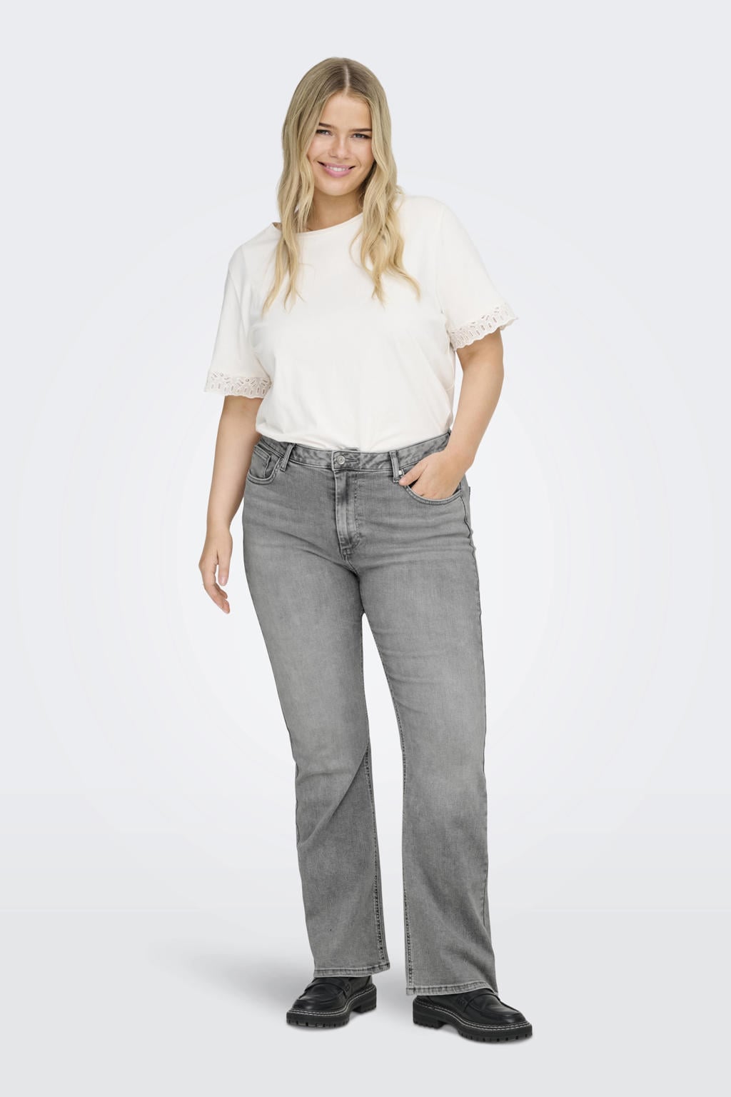 Grey denim dames ONLY CARMAKOMA high waist flared jeans van denim met rits- en knoopsluiting en effen