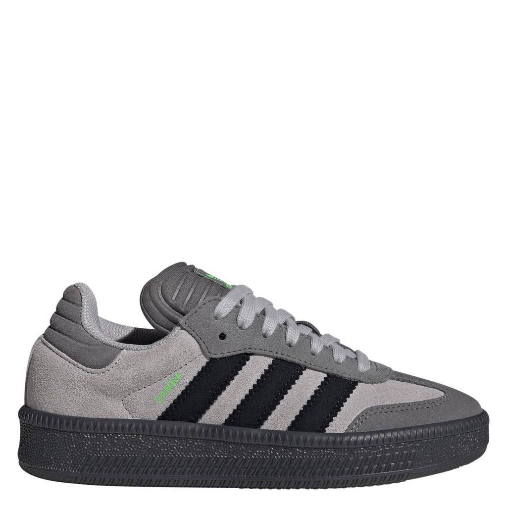 Grijs en zwarte jongens en meisjes adidas Originals Samba XLG sneakers van leer-suède/voering: mesh/voetbed: eva met veters