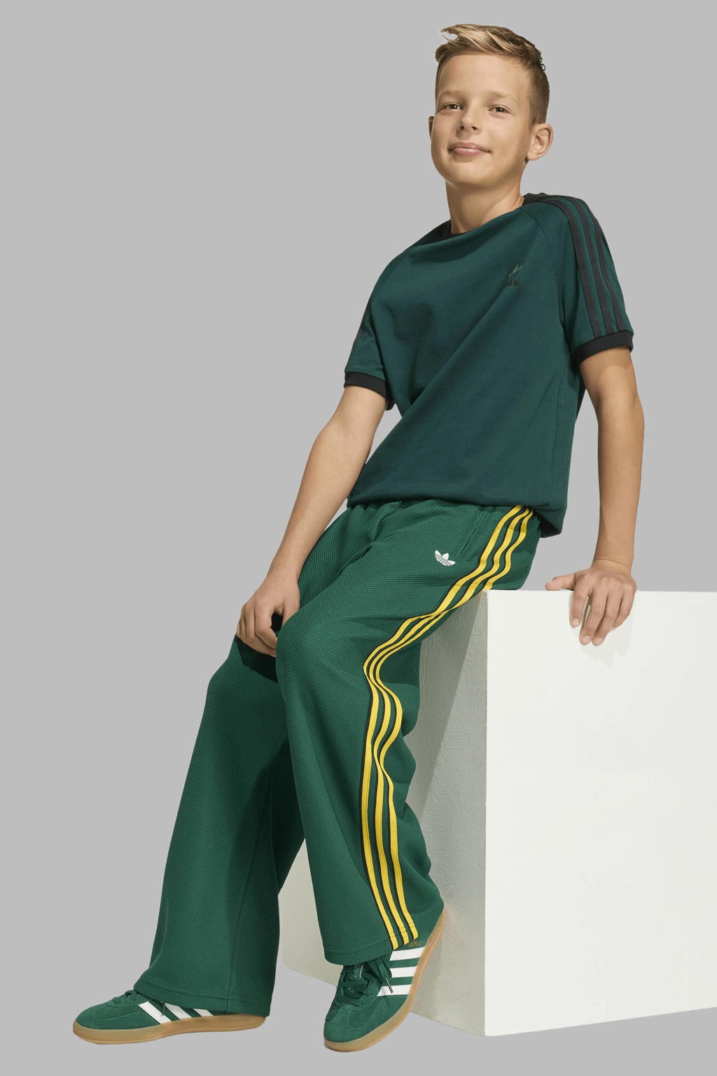 Groen en witte jongens en meisjes adidas Originals trainingsbroek Firebird van polyester met elastische tailleband met koord en effen