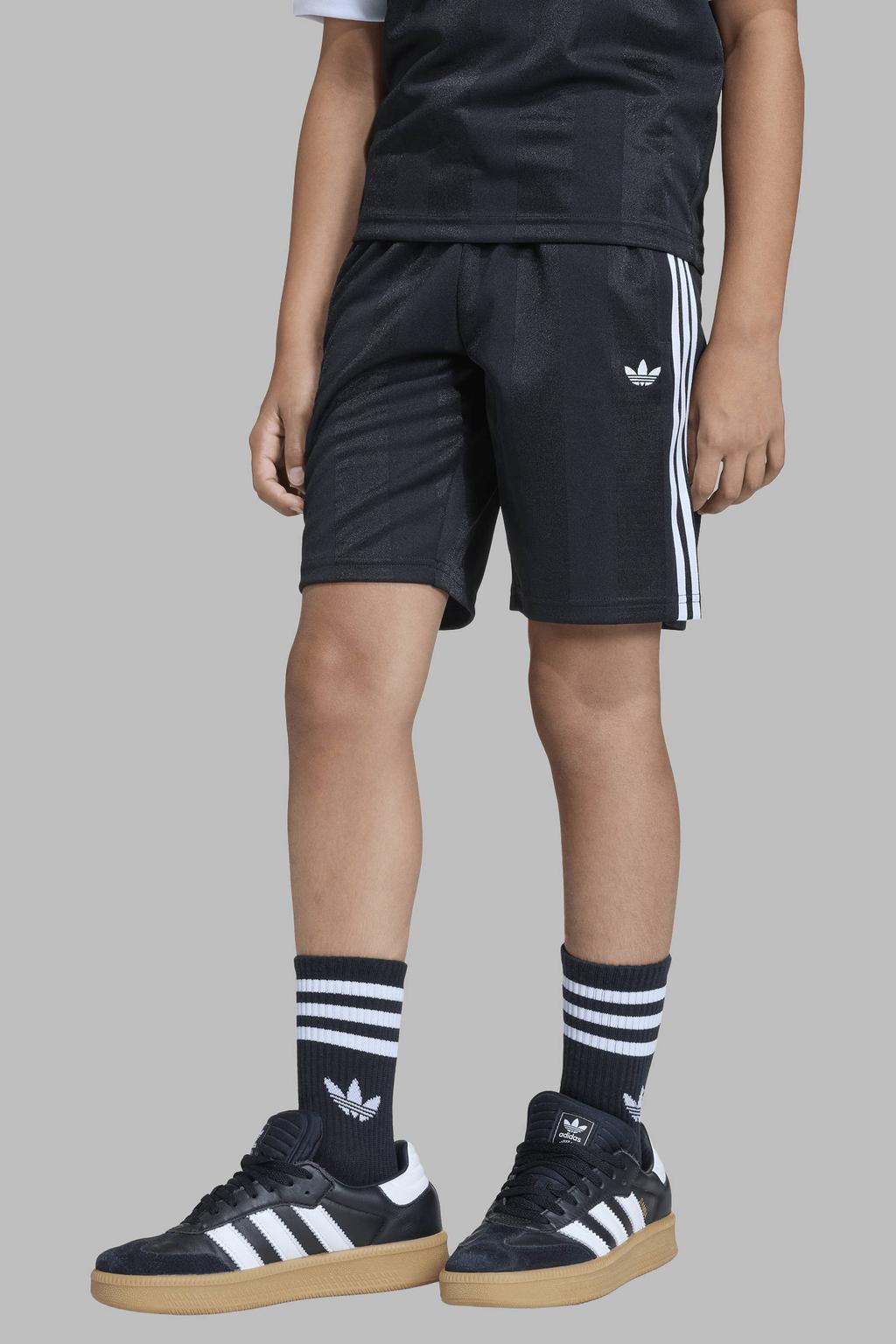 Zwart en witte jongens en meisjes adidas Originals sweatshort van katoen met regular fit, regular waist en effen