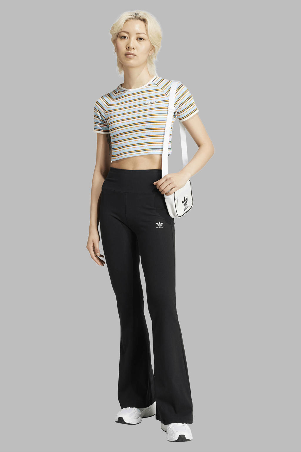 Zwarte dames adidas Originals legging van katoen met flared pijpen, regular waist, elastische tailleband en effen
