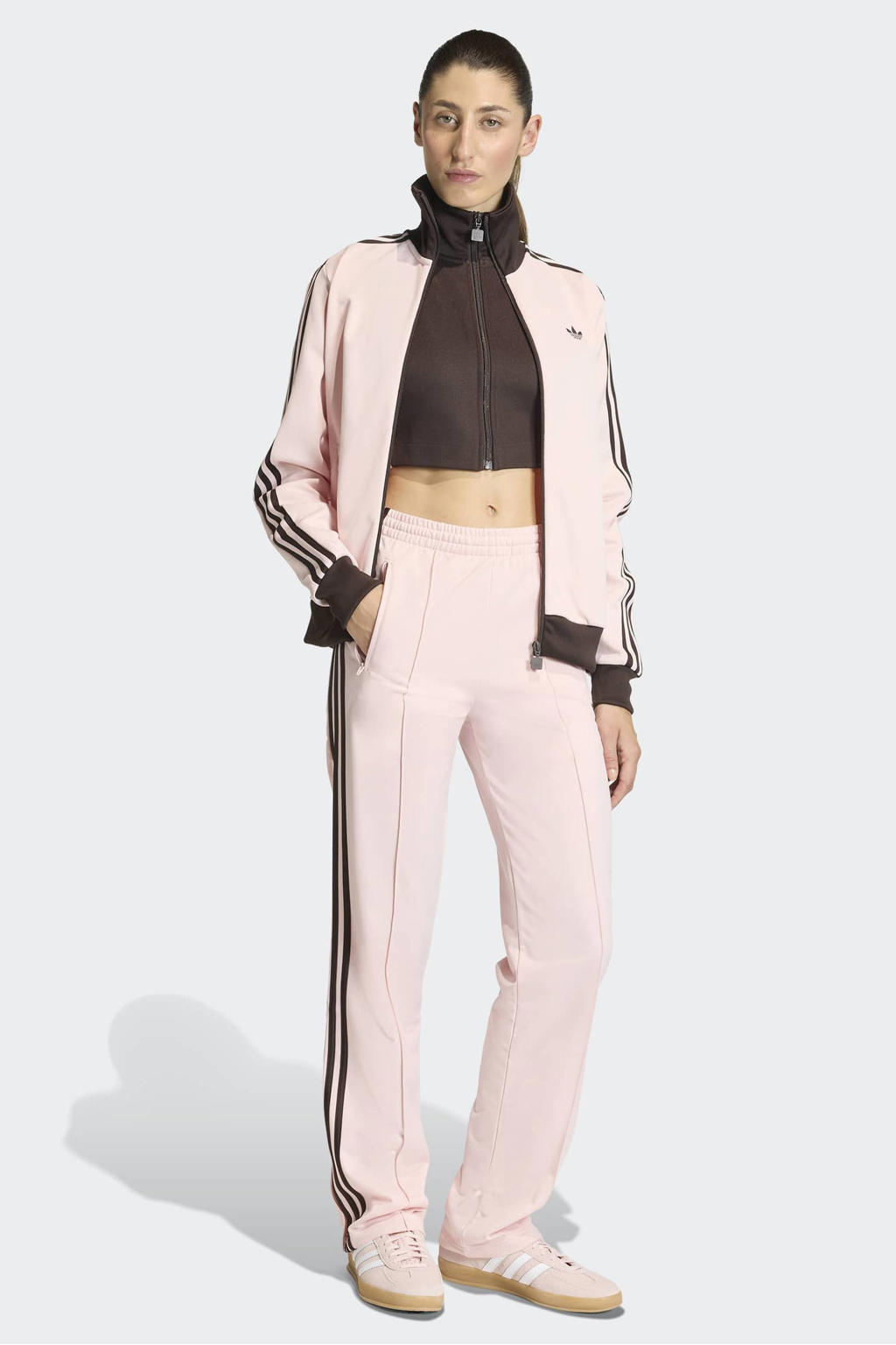Lichtroze en bruine dames adidas Originals Firebird trainingsbroek Classic van polyester met regular fit, regular waist en meerkleurige print