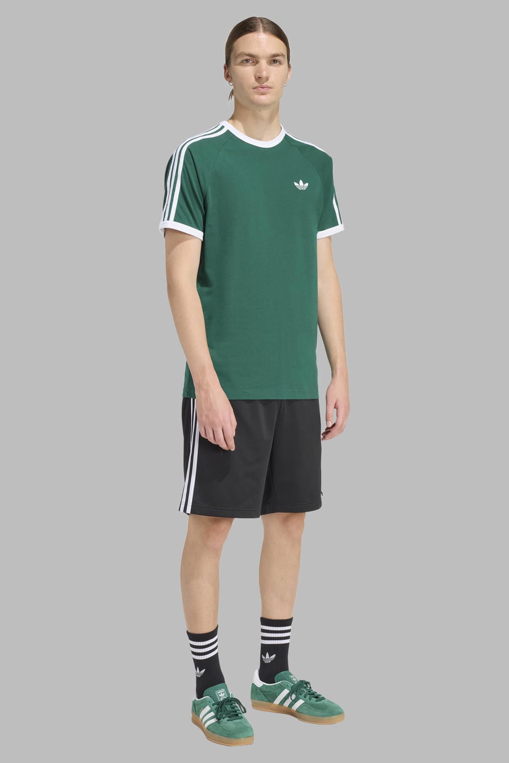 Groen en witte heren adidas Originals Cali T-shirt van katoen met effen, korte mouwen en ronde hals