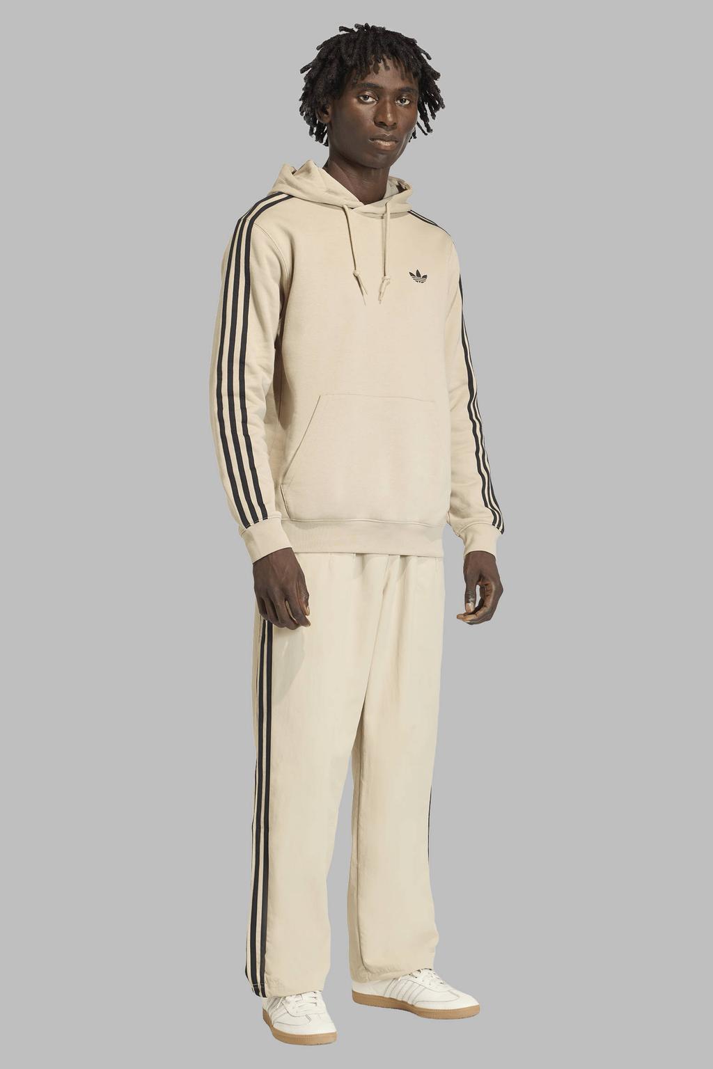 Ecru heren adidas Originals hoodie van sweat materiaal met effen, lange mouwen, capuchon en elastische tailleband met koord