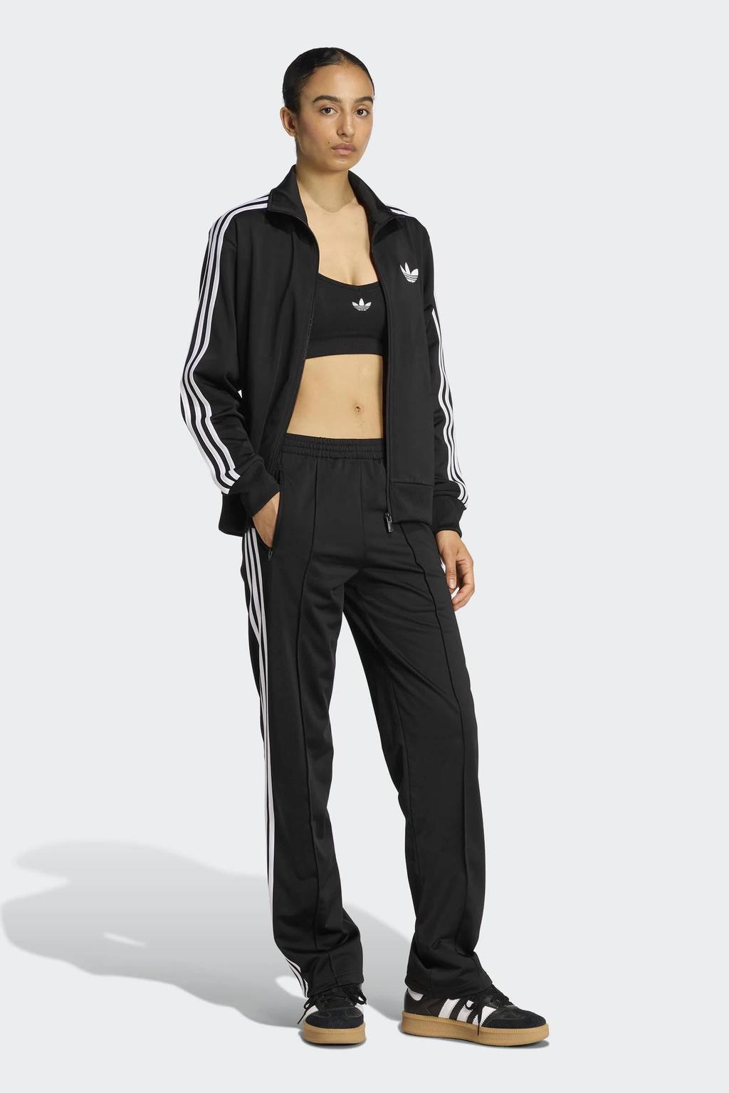 Zwart en witte dames adidas Originals Firebird trainingsbroek Classic van polyester met regular fit, regular waist en meerkleurige print