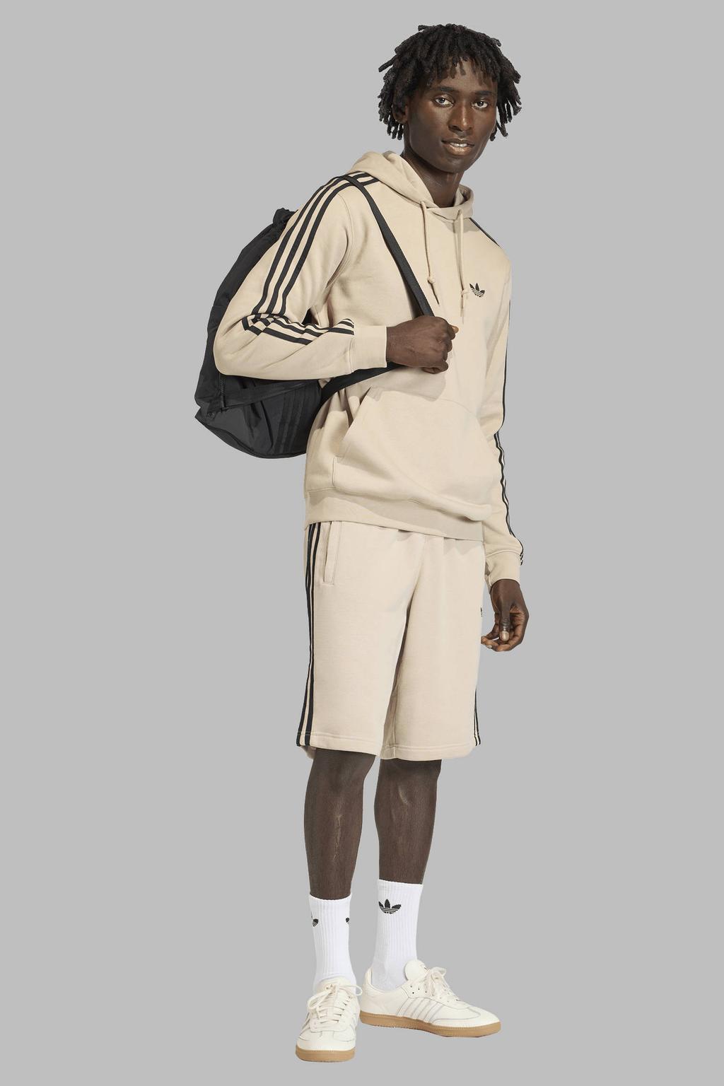 Beige heren adidas Originals sweatshort van katoen met regular fit, elastische tailleband met koord en effen